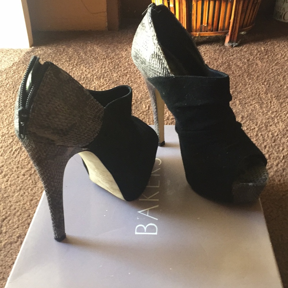 Snake 🐍 Print / Suede Heel